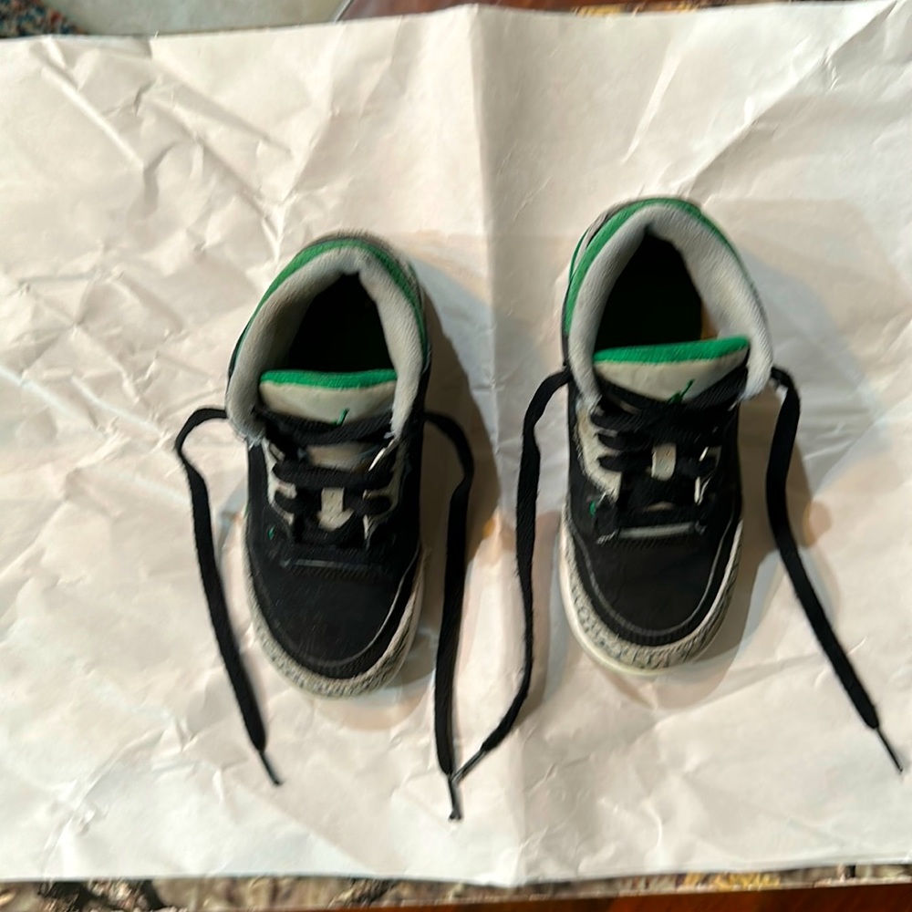 2021 Air Jordan Retro 3 Pine Green - Size 12C - Green, Black & White